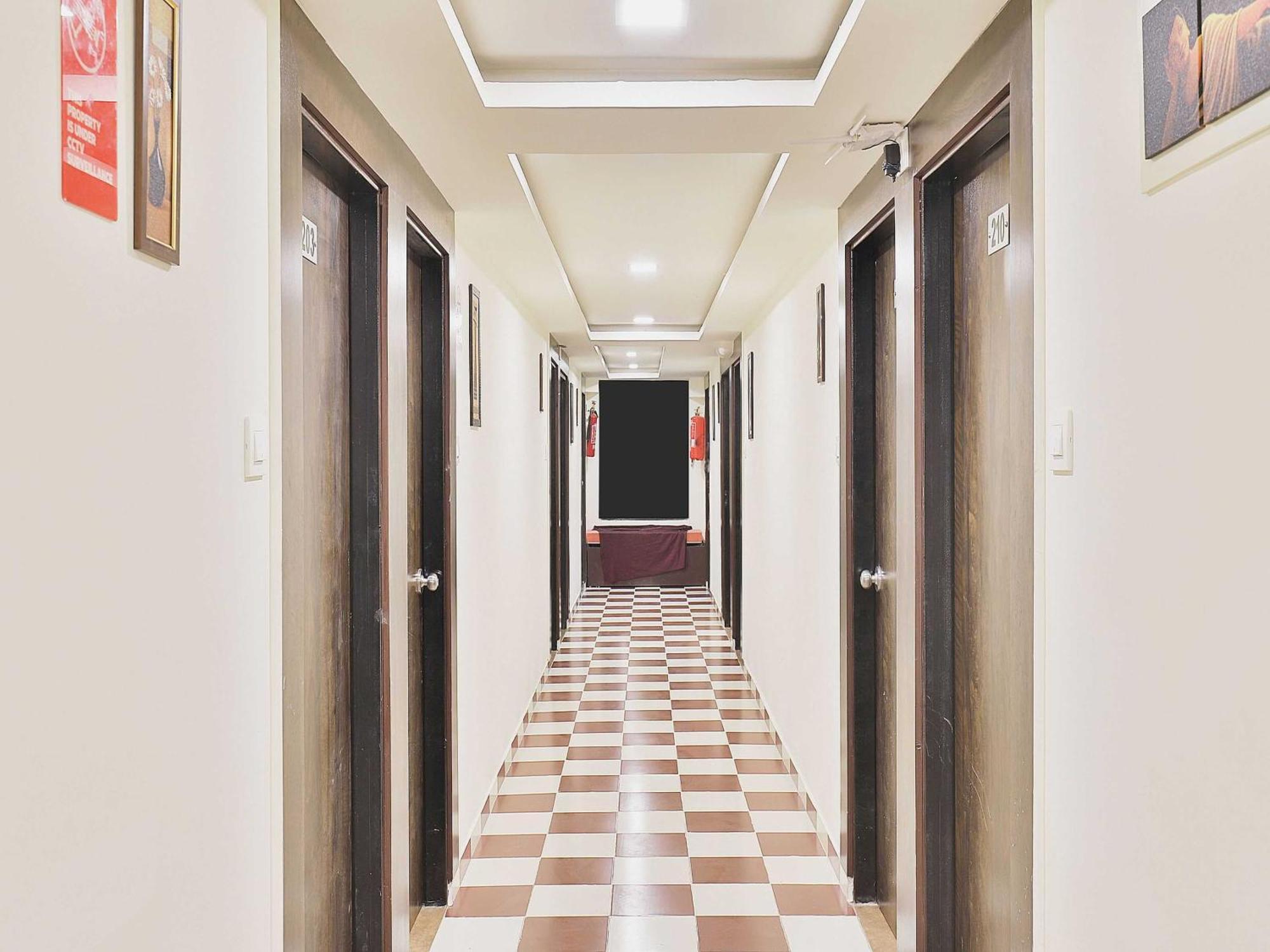 Hotel O Kajri Koba Kültér fotó